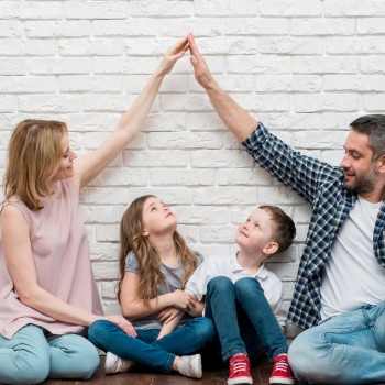 FAMILIA